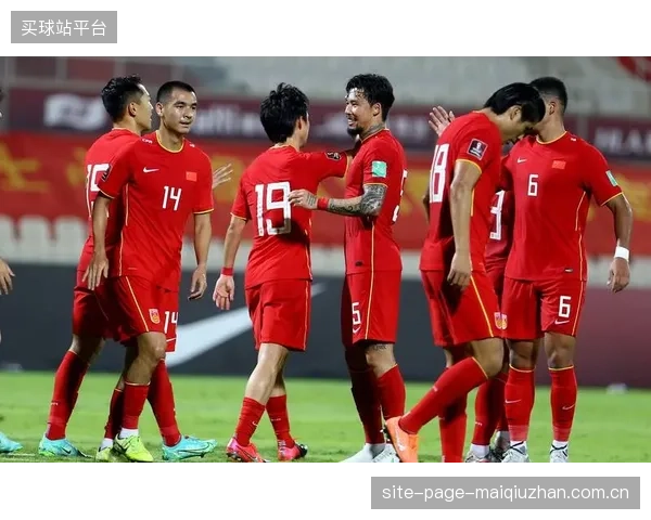 本土球迷的助威是无形优势，能激励美国队在体能极限状态下保持比赛强度。